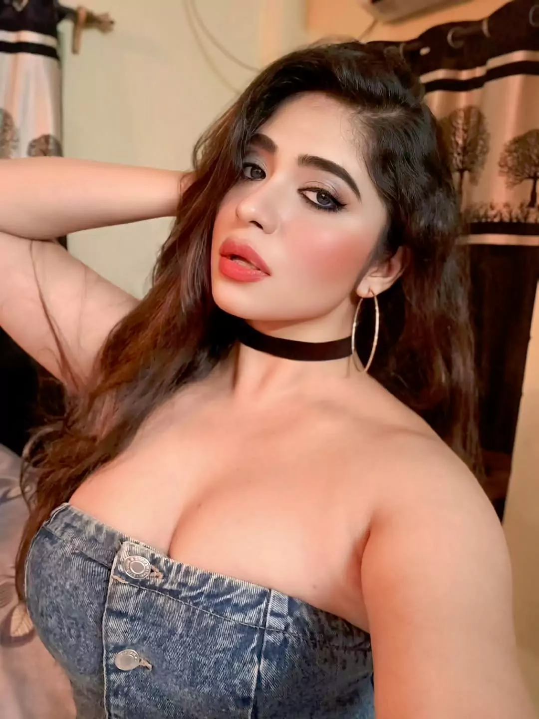 Navya Celebrity Escorts